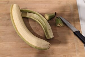 how to peel green plantain